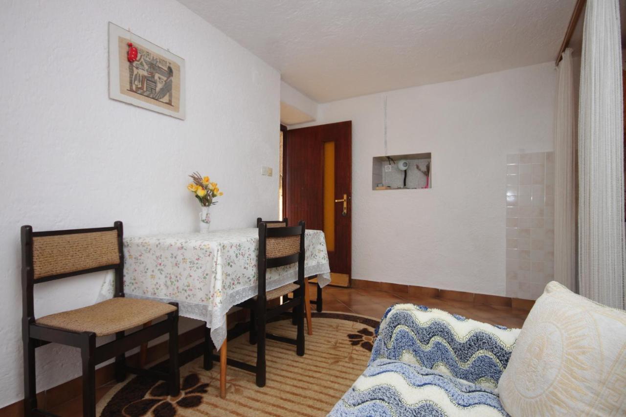 Apartment Stivan 382D Luaran gambar